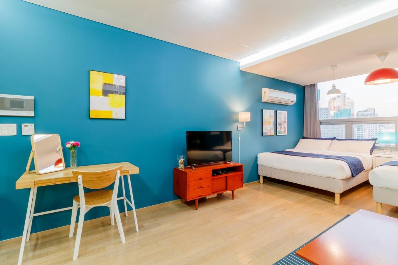 Apartment Gangnam Family