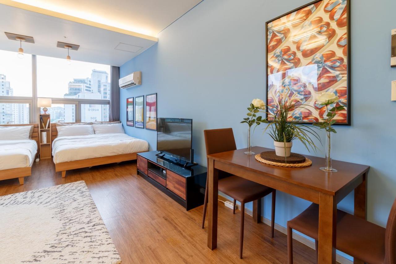 Apartment Gangnam Family