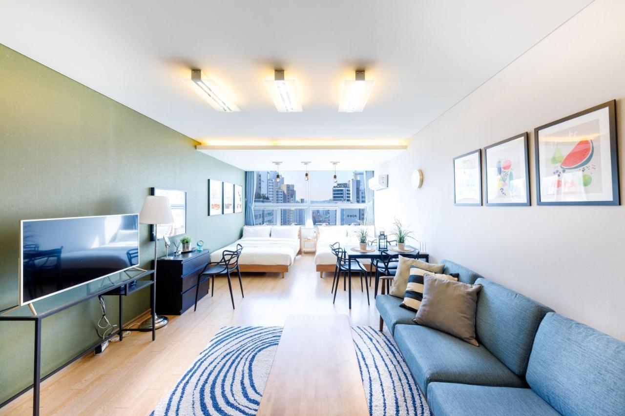 Apartment Gangnam Family